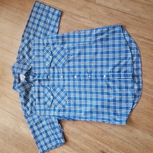 3 for $15 New Western Plains Button Up Shirt - Picture 2 of 4